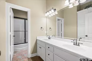 838 Carriage Dr, Tyler, TX 75703 - Photo 23