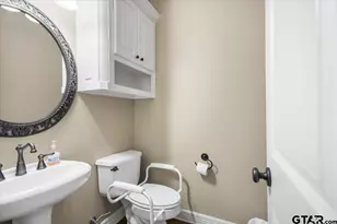 838 Carriage Dr, Tyler, TX 75703 - Photo 41