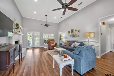 726 Crestview Street, Chandler, TX 75758 - Photo 5