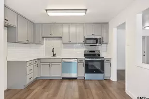 1538 N Hill, Tyler, TX 75702 - Photo 9