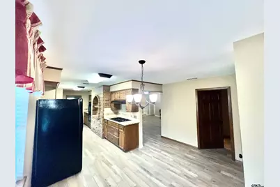 707 Hamtom Hill Drive, Tyler, TX 75703 - Photo 9