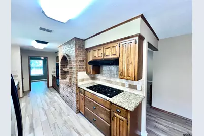 707 Hamtom Hill Drive, Tyler, TX 75703 - Photo 7