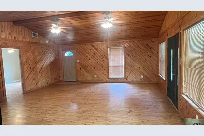 22712 Creekwood Dr., Flint, TX 75762 - Photo 11