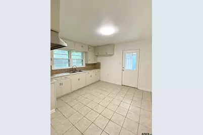 118 Hickory, Pittsburg, TX 75686 - Photo 5