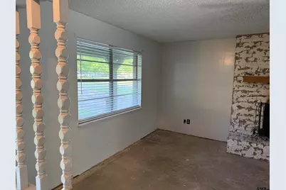 203 N Paradise Dr, Overton, TX 75684 - Photo 7