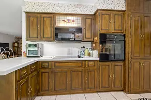 1002 S Lide Ave, Mt Pleasant, TX 75455 - Photo 17