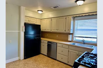 305 E Lake St, Tyler, TX 75701 - Photo 7