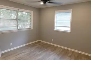 303 S Langham St, Troup, TX 75789 - Photo 9