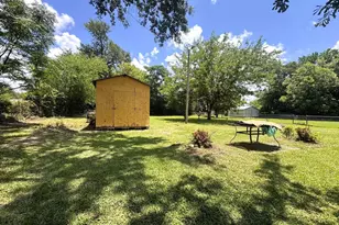 302 N O'Tyson, Mt Pleasant, TX 75455 - Photo 17