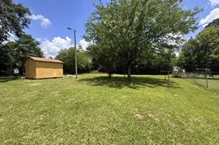 302 N O'Tyson, Mt Pleasant, TX 75455 - Photo 19