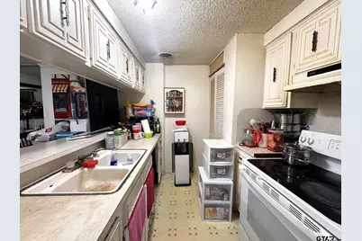 302 N O'Tyson, Mt Pleasant, TX 75455 - Photo 7