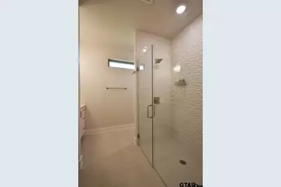 7012 Hillside Avenue, Tyler, TX 75707 - Photo 9