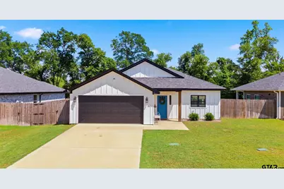 17018 Crossing Circle, Lindale, TX 75771 - Photo 1