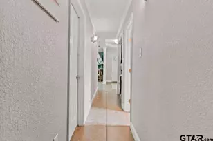 208 Richardson St, Longview, TX 75602 - Photo 9