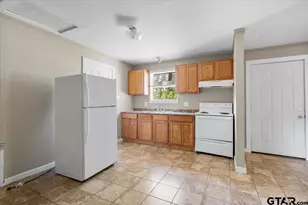 108 McClung St, Winona, TX 75792 - Photo 9