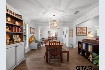717 Meadow Creek Drive, Tyler, TX 75703 - Photo 7