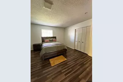 410 E 4th Street, Mount Pleasant, TX 75455 - Photo 33