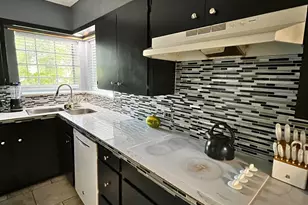 410 E 4th St, Mount Pleasant, TX 75455 - Photo 13