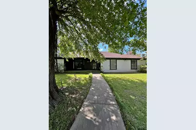 410 E 4th Street, Mount Pleasant, TX 75455 - Photo 1