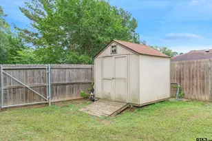 2203 Woodbine, Gladewater, TX 75647 - Photo 31