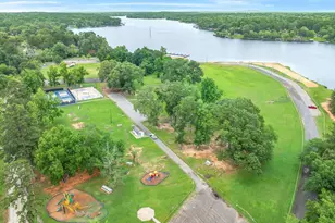 2203 Woodbine, Gladewater, TX 75647 - Photo 33