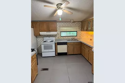 4654 Skyline Dr., Chandler, TX 75758 - Photo 17