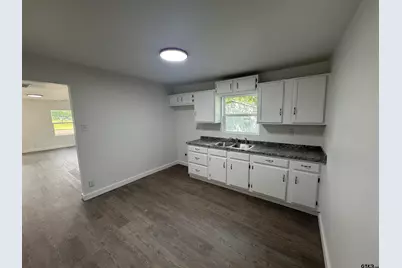 606 W Wolfe St, Grand Saline, TX 75140 - Photo 7