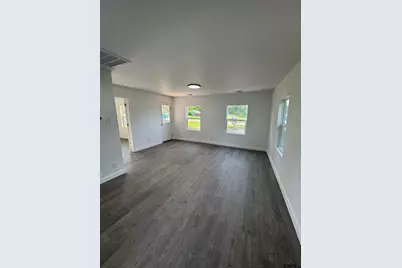 606 W Wolfe St, Grand Saline, TX 75140 - Photo 5