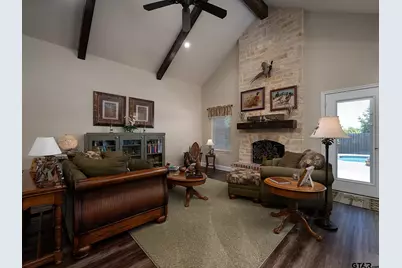 705 Reno, Chandler, TX 75758 - Photo 5