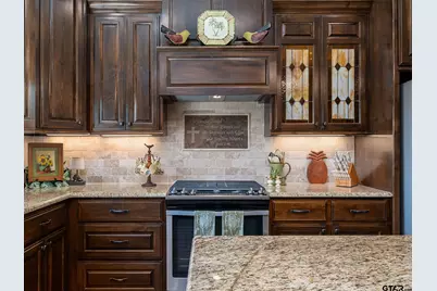 705 Reno, Chandler, TX 75758 - Photo 9