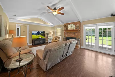809 W Rieck, Tyler, TX 75703 - Photo 11