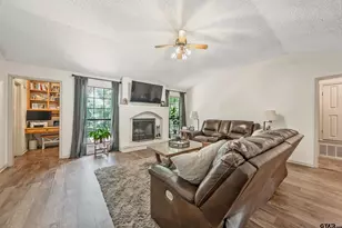 607 E Woodhaven St, White Oak, TX 75693 - Photo 9