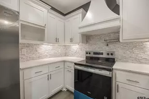 903 Bethune, Jacksonville, TX 75766 - Photo 13
