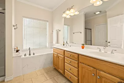16742 Meadow Crest, Lindale, TX 75771 - Photo 13