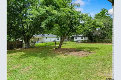 205 Hollywood St, Arp, TX 75750 - Photo 37