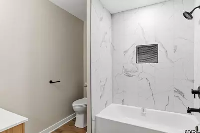 205 Hollywood St, Arp, TX 75750 - Photo 27