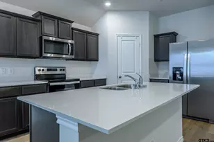 1008 N River Oaks Ln, Chandler, TX 75758 - Photo 5