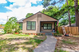 524 W Buchanan St, Mineola, TX 75773 - Photo 1