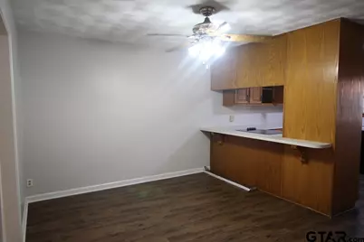 1424 E Houston, Tyler, TX 75702 - Photo 5