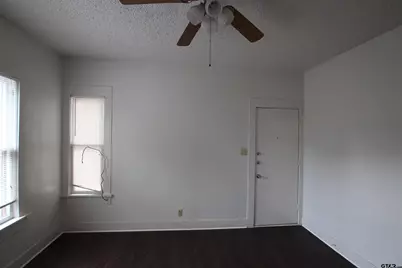 808 S Robertson Ave D, Tyler, TX 75702 - Photo 5