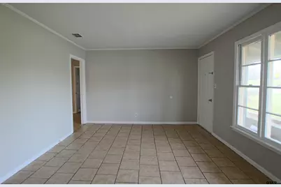 1712 Redbud, Tyler, TX 75701 - Photo 3