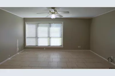 2725 Amy Lane, Tyler, TX 75701 - Photo 9