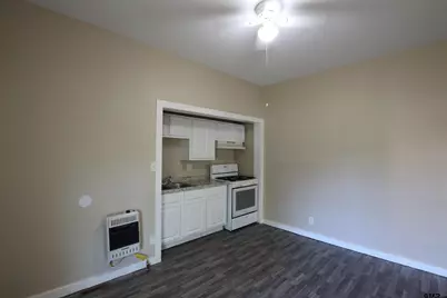 1010 Bennett Ave Unit C, Tyler, TX 75701 - Photo 3