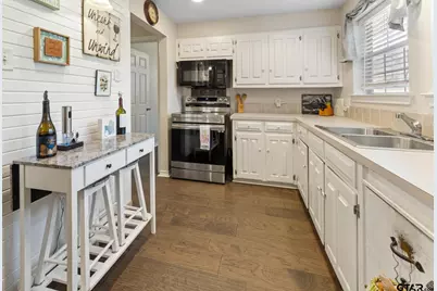 219 Texas, Hideaway, TX 75771 - Photo 5