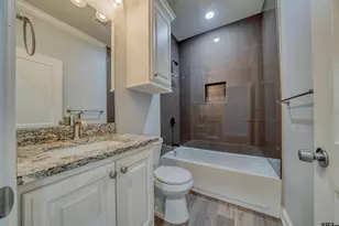 2006 W Oakwood St, Tyler, TX 75702 - Photo 7