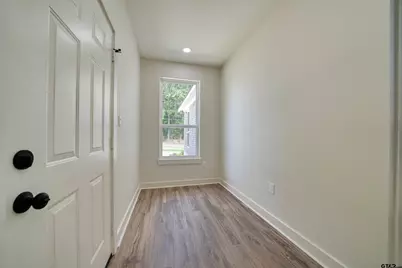 1219 Cherokee St, Longview, TX 75604 - Photo 35