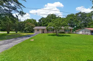 422 Polly St, Bullard, TX 75757 - Photo 1