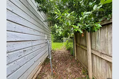 1931 S Wiley, Tyler, TX 75701 - Photo 15