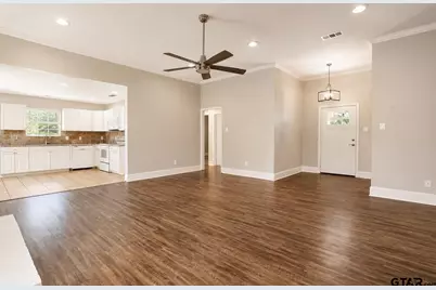 17050 Mary Martin, Flint, TX 75762 - Photo 9