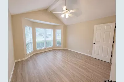 2806 Laurel Oak Dr, Garland, TX 75044 - Photo 11